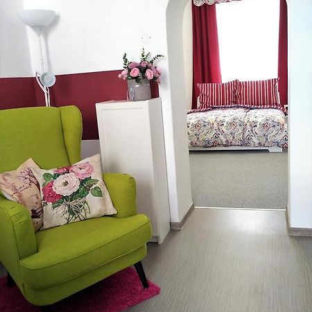 Apartman 4U Centrum + Free Parking Apartment Olomouc Exterior photo